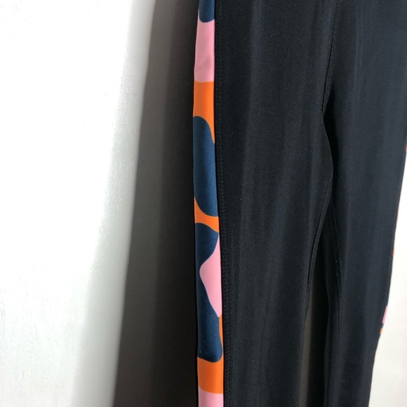 SPLITS59 Claire High Rise Black Pink Camo Legging - Picture 7 of 9